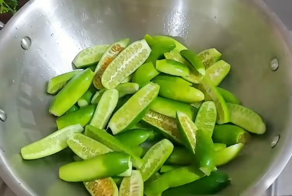 Recipe - कुंदरु की शानदार स्वादिष्ट सब्जी ऐसे बनाए फिर बच्चे बूढ़े सब खाने के शौकीन हो जाएगे | Kundru Ki Sabji Kaise Banti Hai